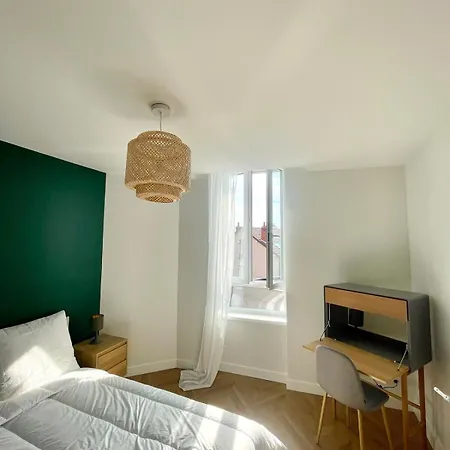 T2 - Ferrand Апартаменты *