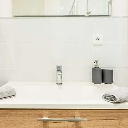 Апартаменты T2 - Ferrand *